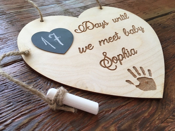 Counting down is easy and convenient with this chalkboard