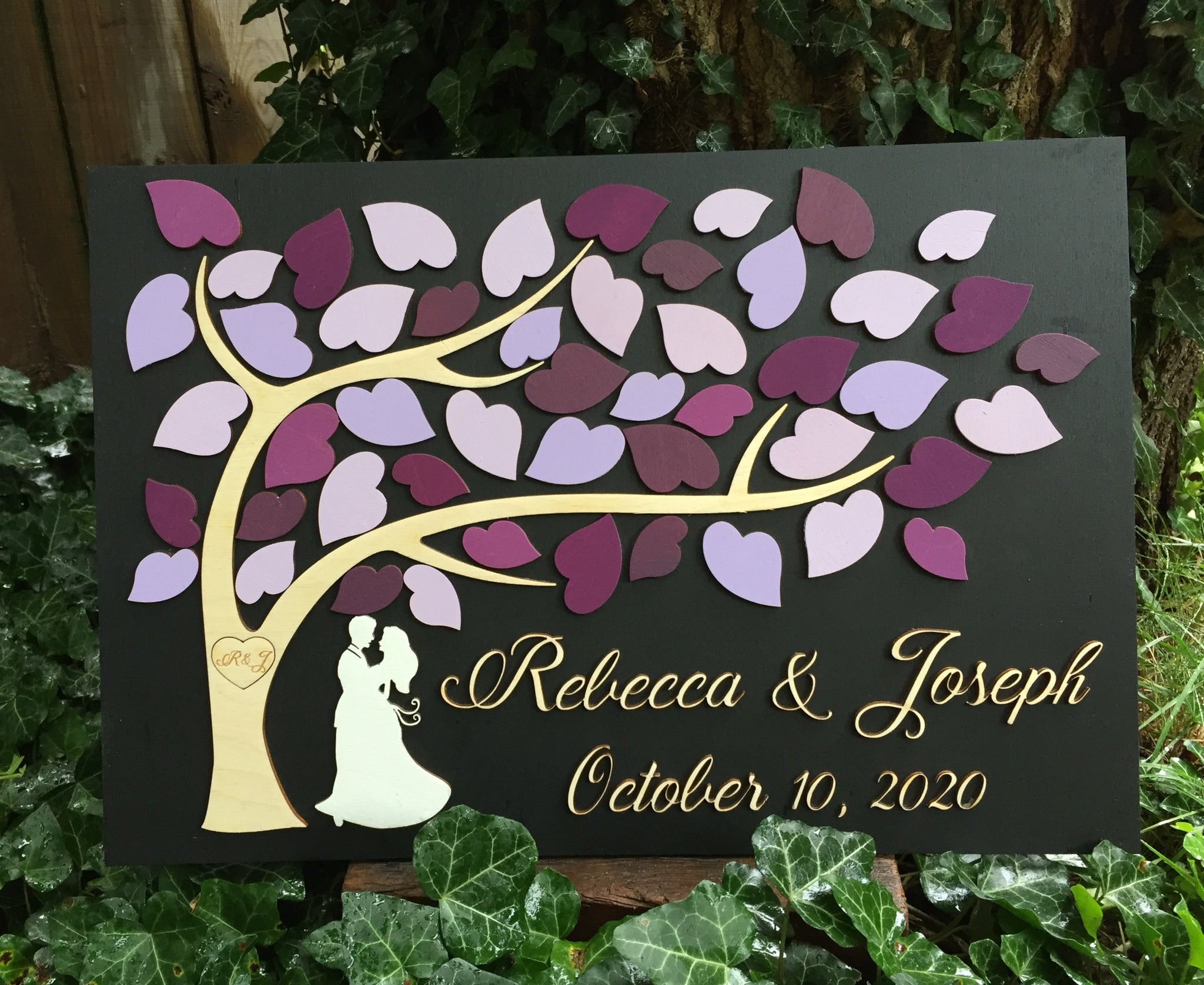 Guest book alternative with couple under tree of life, custom colors and personalized details signyoustyle.com