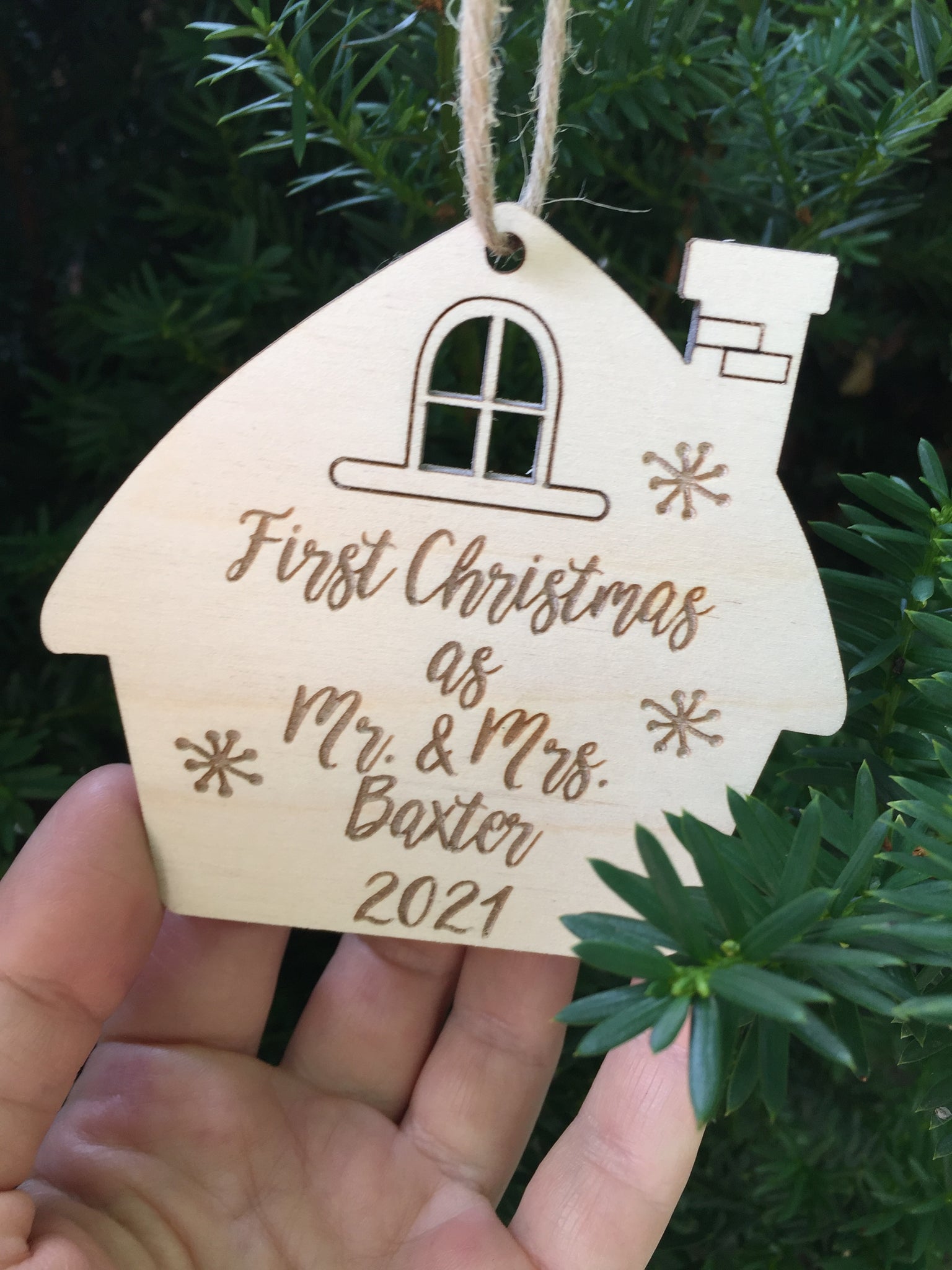 Personalized Christmas ornament First Christmas as Mr and Mrs, newlyweds ornament signyoustyle.com